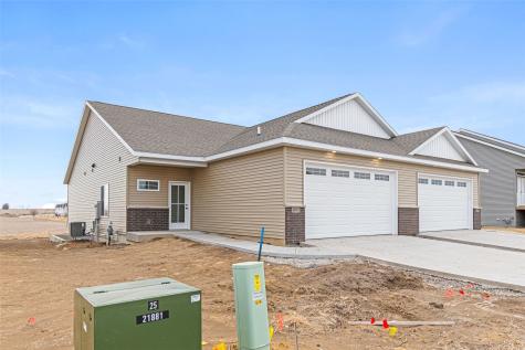 2015 Suttner Avenue North Liberty IA 52317