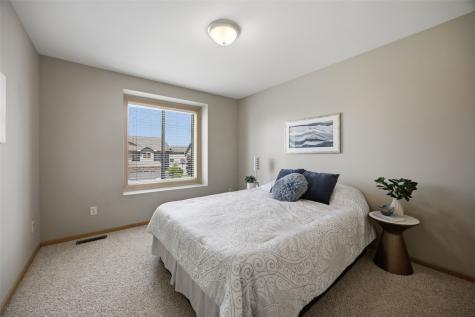 172 S Park Ridge Road North Liberty IA 52317