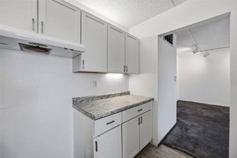 2955 Bowling Street SW Cedar Rapids IA 52404