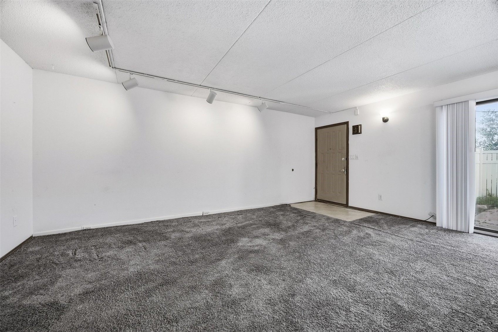 2955 Bowling Street SW Cedar Rapids IA 52404