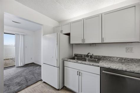 2955 Bowling Street SW Cedar Rapids IA 52404