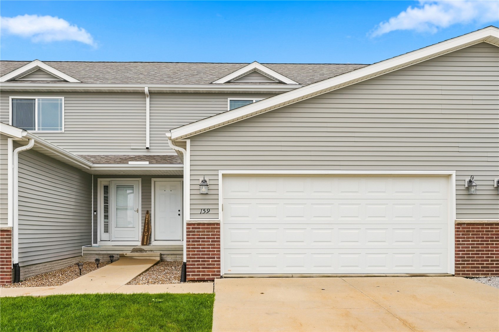 159 Woodstone Lane SW Cedar Rapids IA 52404