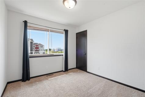 159 Woodstone Lane SW Cedar Rapids IA 52404