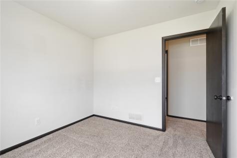 159 Woodstone Lane SW Cedar Rapids IA 52404
