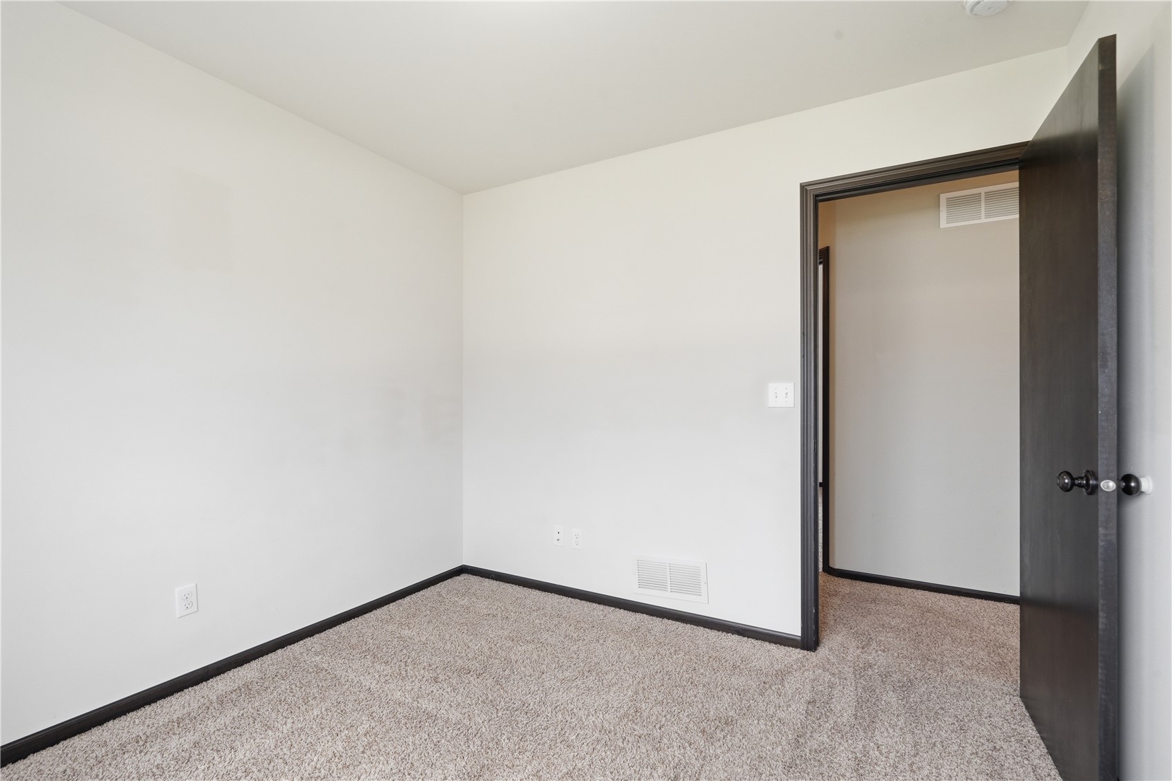 159 Woodstone Lane SW Cedar Rapids IA 52404