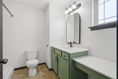 159 Woodstone Lane SW Cedar Rapids IA 52404