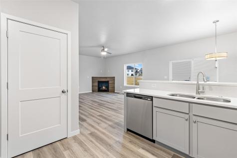 1407 Winterberry Lane North Liberty IA 52317