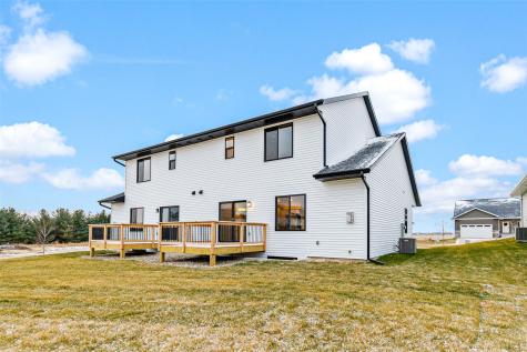1407 Winterberry Lane North Liberty IA 52317