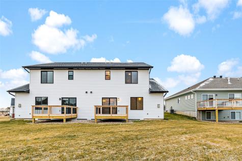 1407 Winterberry Lane North Liberty IA 52317