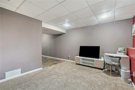 4420 Saratoga Court Marion IA 52302
