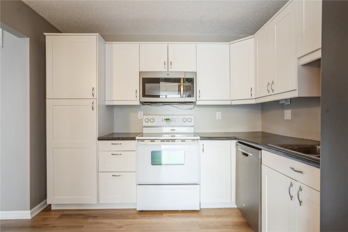 2955 Bowling Street SW Cedar Rapids IA 52404