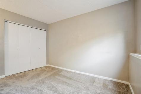 2955 Bowling Street SW Cedar Rapids IA 52404