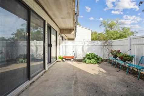 2955 Bowling Street SW Cedar Rapids IA 52404