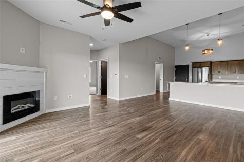 2877 Spring Rose Circle Coralville IA 52241