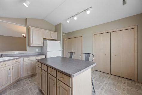 4960 Lucore Road Marion IA 52302