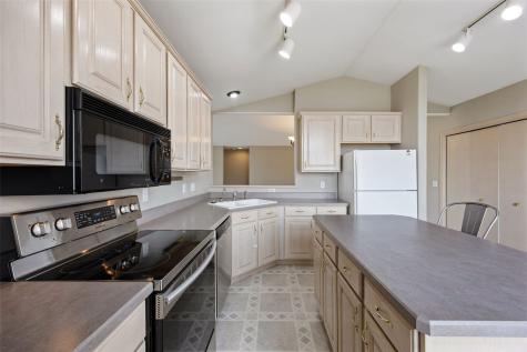 4960 Lucore Road Marion IA 52302