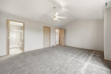 4960 Lucore Road Marion IA 52302