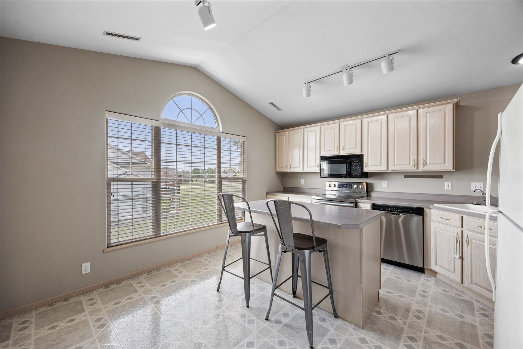 4960 Lucore Road Marion IA 52302
