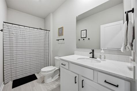 607 Thomas Street Tiffin IA 52340