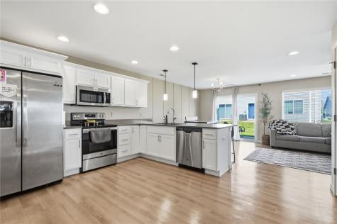 1332 Truman Court NE Cedar Rapids IA 52402
