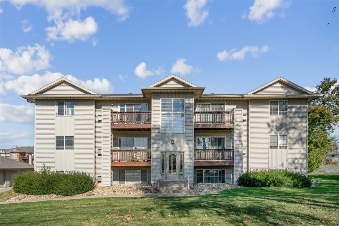 Cedar Rapids IA, 3000 Wilson Avenue SW, Unit 11