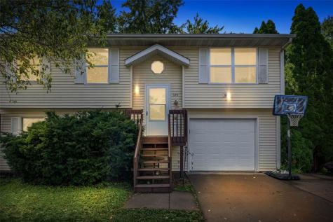 125 Parkview Court North Liberty IA 52317