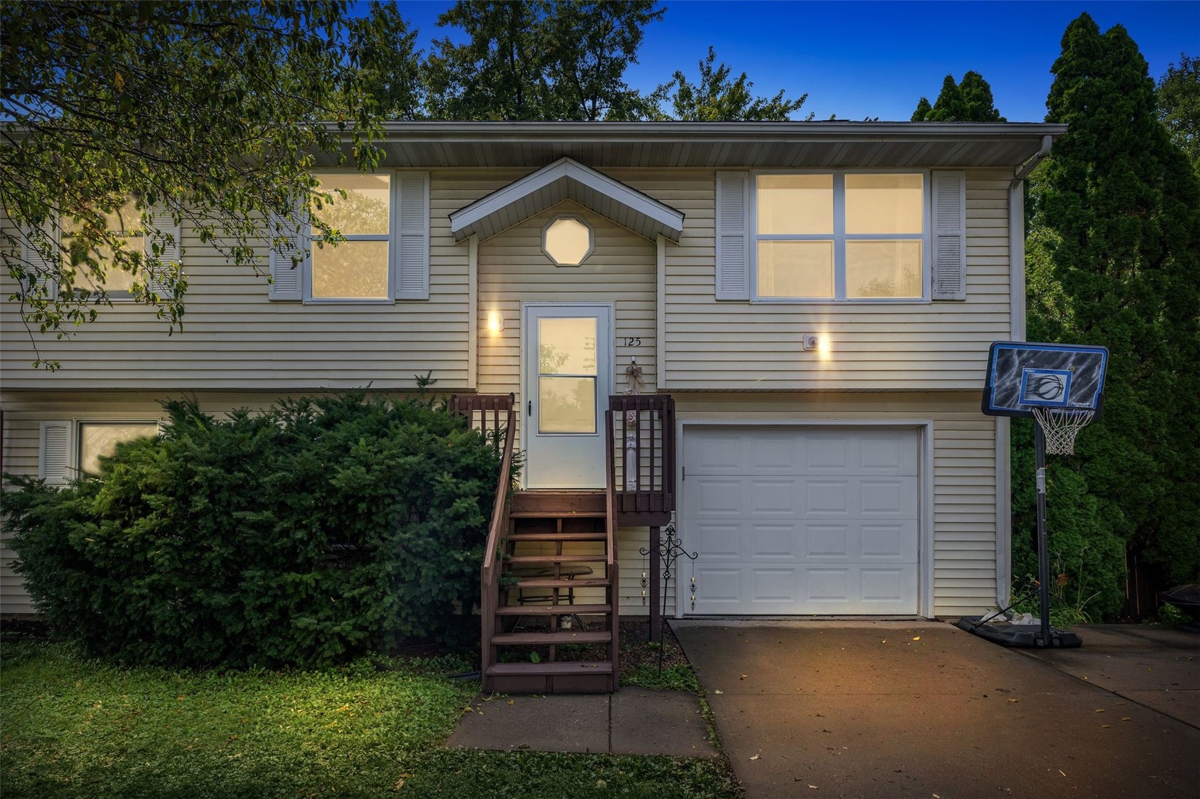 125 Parkview Court North Liberty IA 52317