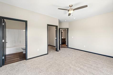 2877 Spring Rose Circle Coralville IA 52241