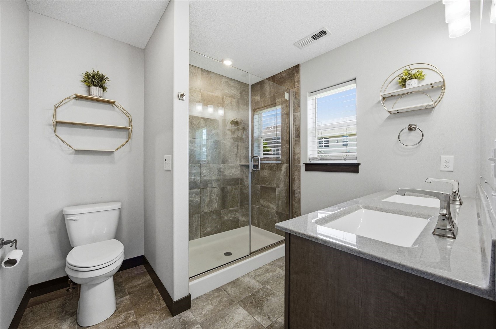 3509 Pioneer Avenue SE Cedar Rapids IA 52403