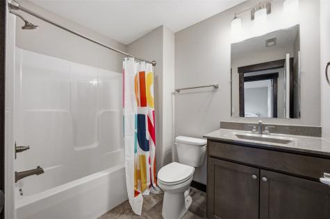 3509 Pioneer Avenue SE Cedar Rapids IA 52403