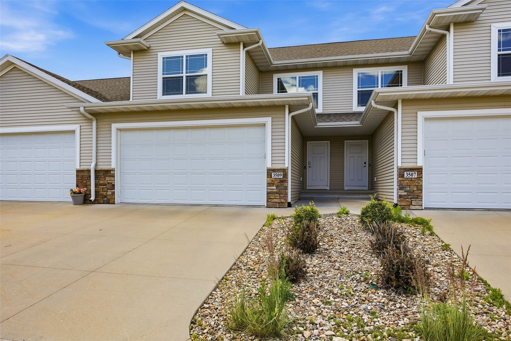 3509 Pioneer Avenue SE Cedar Rapids IA 52403