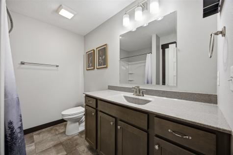 3509 Pioneer Avenue SE Cedar Rapids IA 52403
