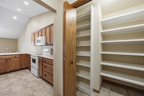 3645 Stoney Point Road SW Cedar Rapids IA 52404