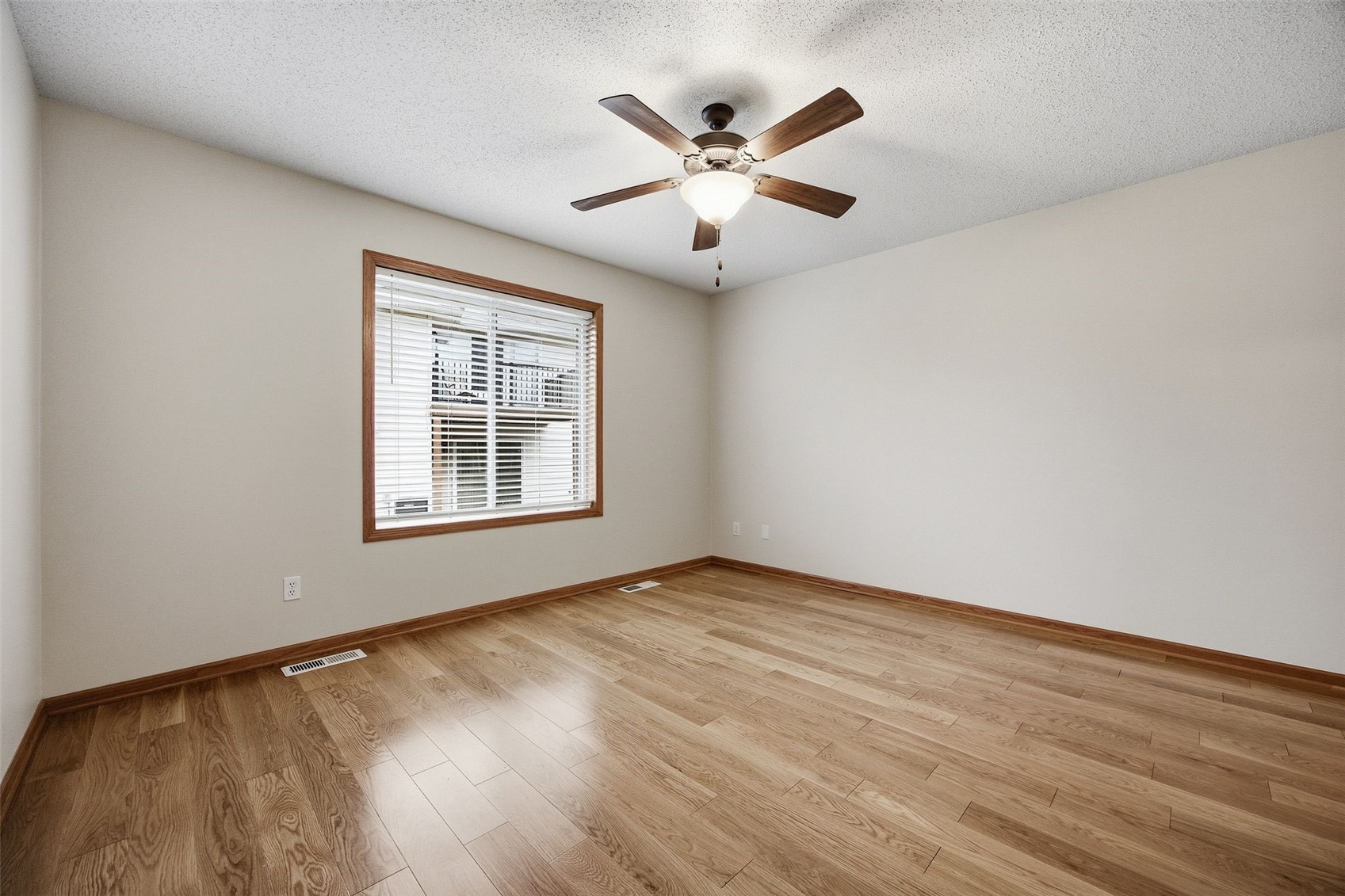 3645 Stoney Point Road SW Cedar Rapids IA 52404