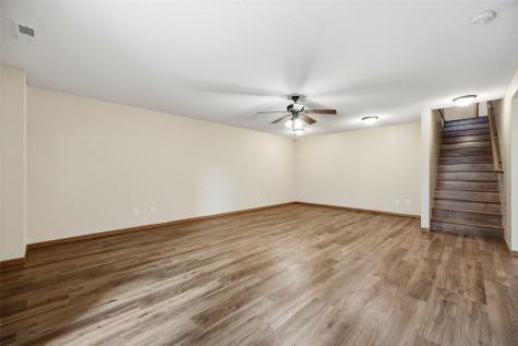 3645 Stoney Point Road SW Cedar Rapids IA 52404