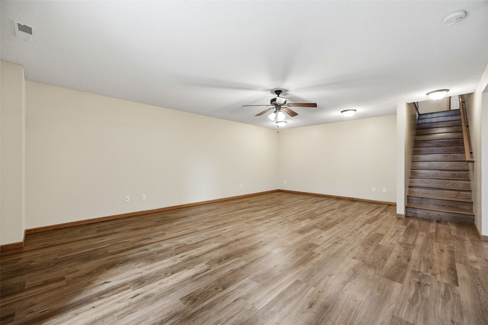 3645 Stoney Point Road SW Cedar Rapids IA 52404