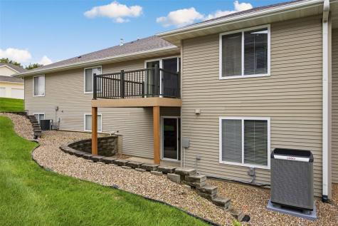 3645 Stoney Point Road SW Cedar Rapids IA 52404