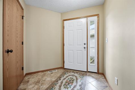 3645 Stoney Point Road SW Cedar Rapids IA 52404