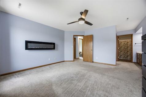 4630 Westchester Drive NE Cedar Rapids IA 52402