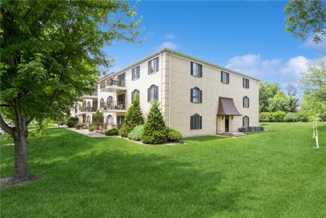 2135 1st Avenue SE Cedar Rapids IA 52402