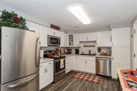 2135 1st Avenue SE Cedar Rapids IA 52402