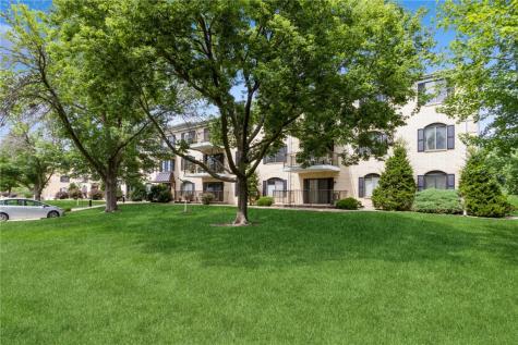 2135 1st Avenue SE Cedar Rapids IA 52402