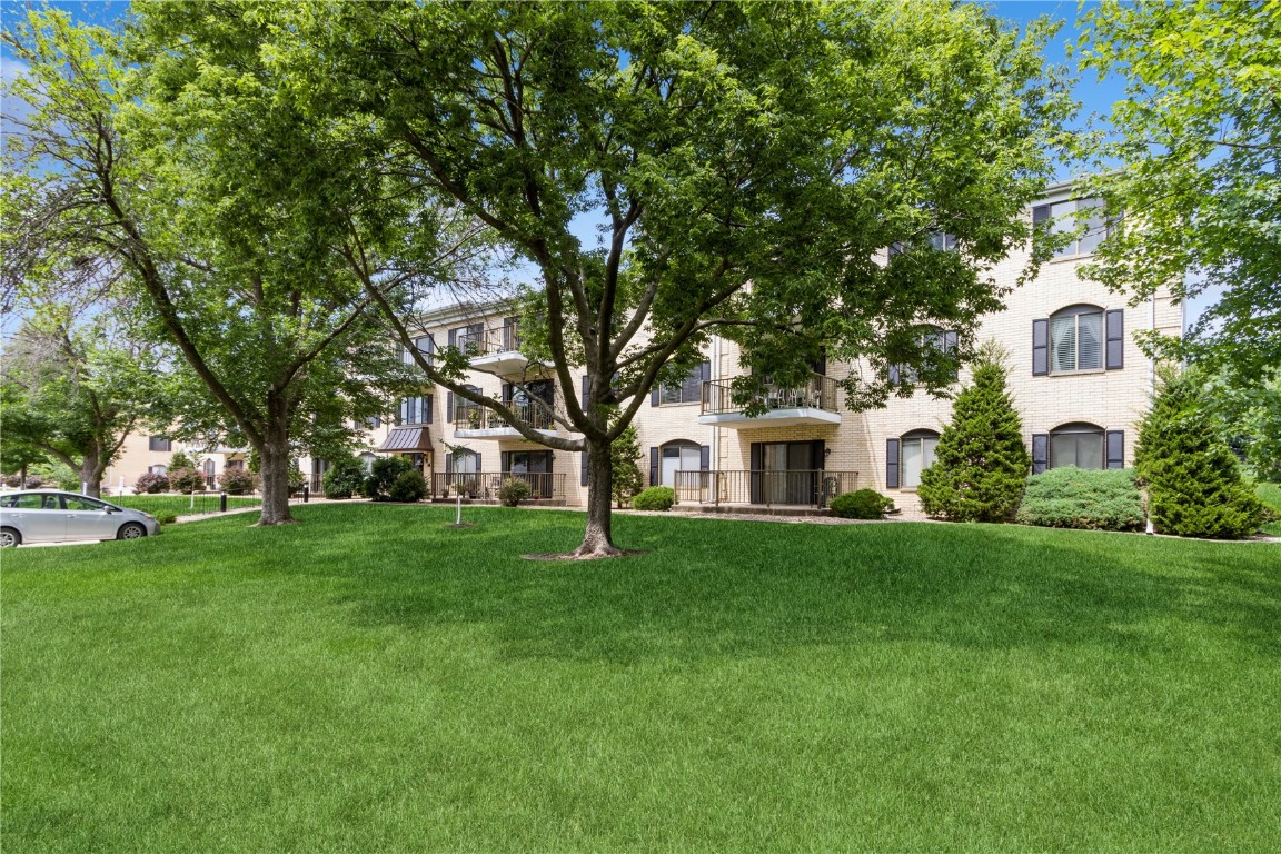 2135 1st Avenue SE Cedar Rapids IA 52402