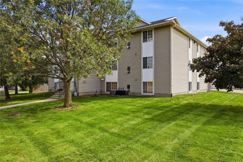 146 Elm Ridge Drive North Liberty IA 52317