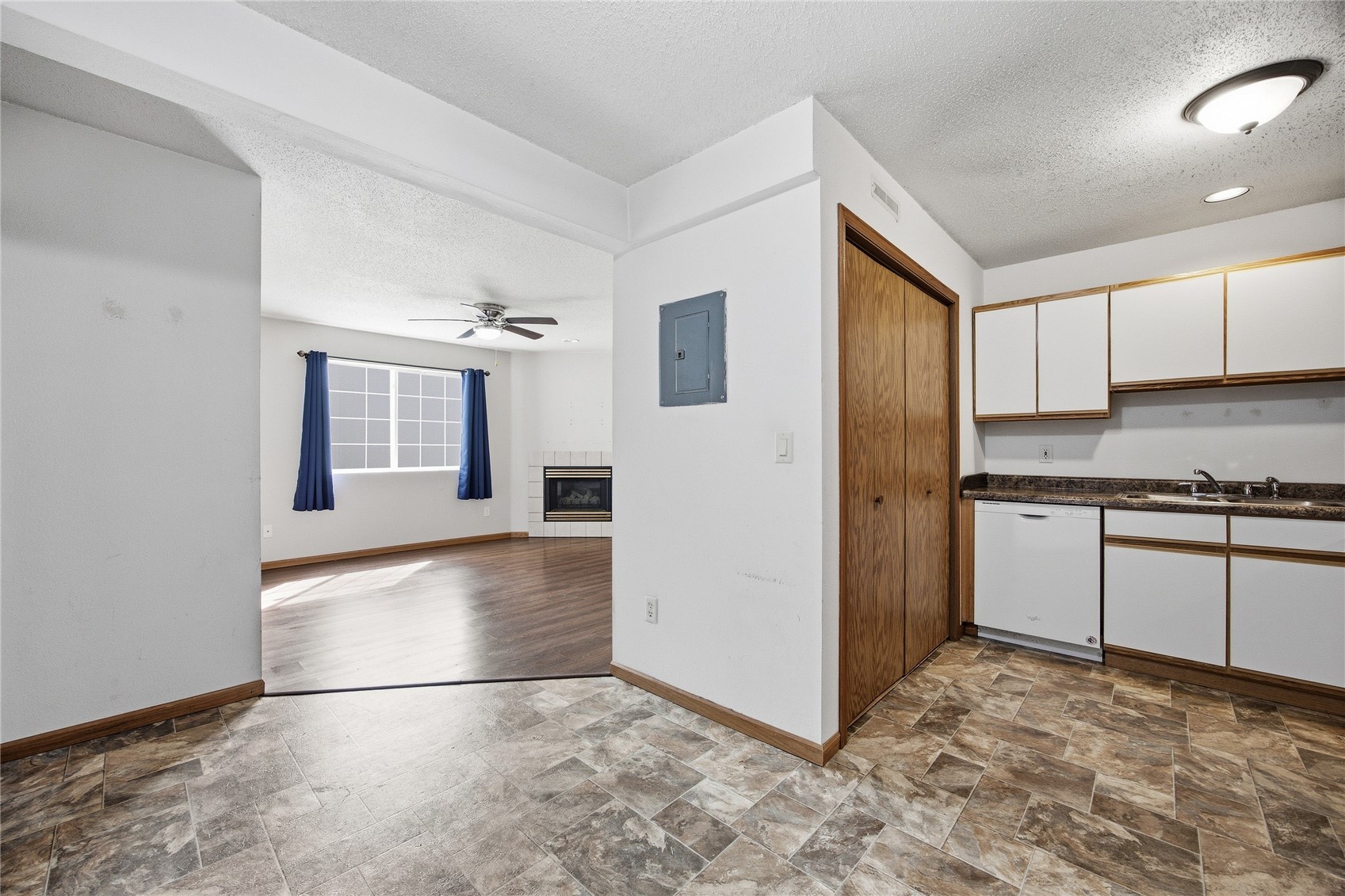 146 Elm Ridge Drive North Liberty IA 52317