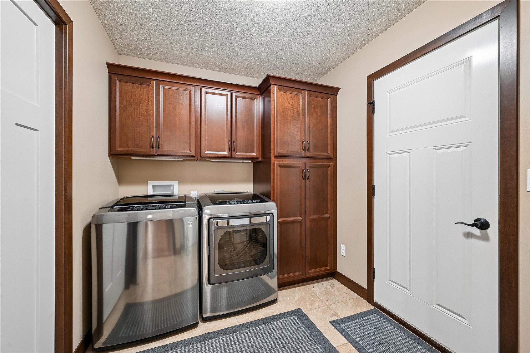 6935 Waterview Drive SW Cedar Rapids IA 52404