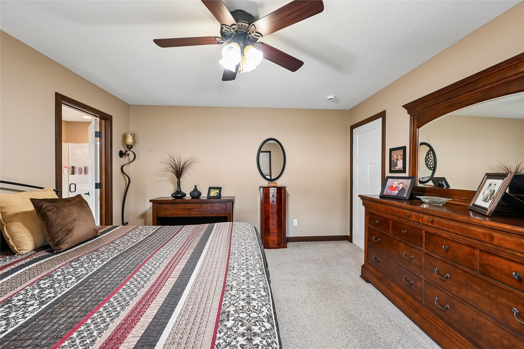 6935 Waterview Drive SW Cedar Rapids IA 52404