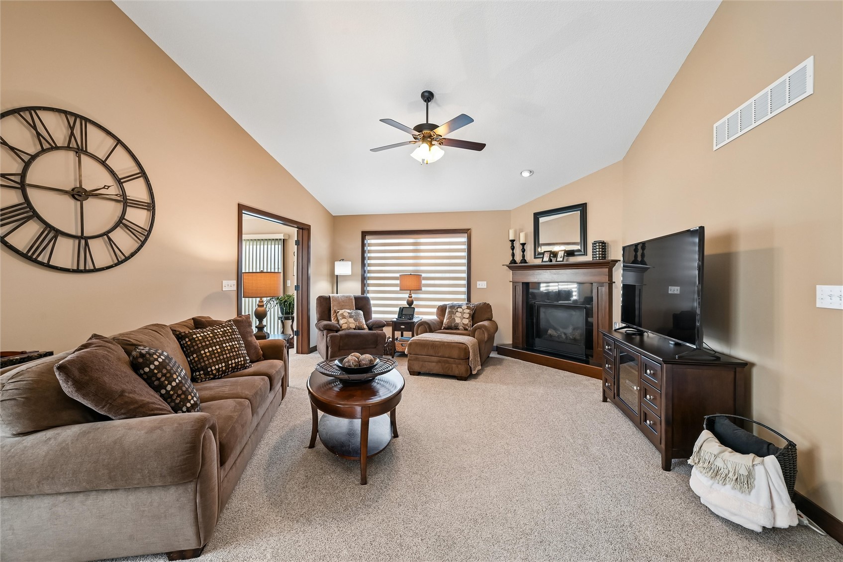6935 Waterview Drive SW Cedar Rapids IA 52404