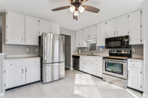 3915 Lexington Drive NE Cedar Rapids IA 52402
