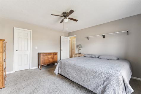 3915 Lexington Drive NE Cedar Rapids IA 52402